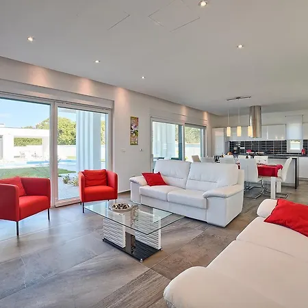 Tatil Evi Lungera