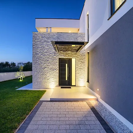 Tatil Evi Lungera