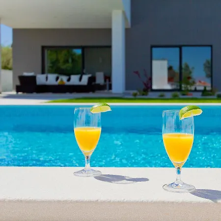 Lungera Tatil Evi *